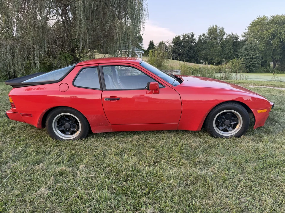 1984 Porsche 944 - Image 18 of 31