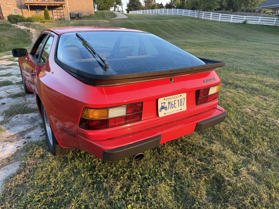 1984 Porsche 944 - Image 25 of 31