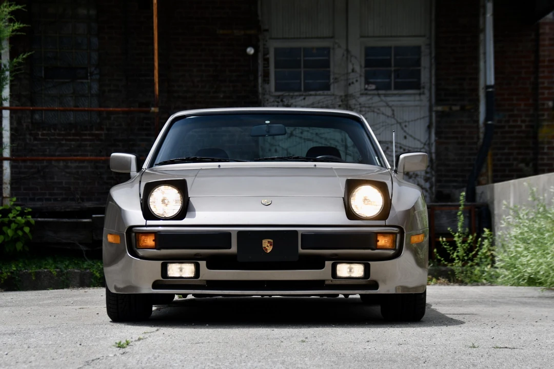 1984 Porsche 944 - Image 11 of 31
