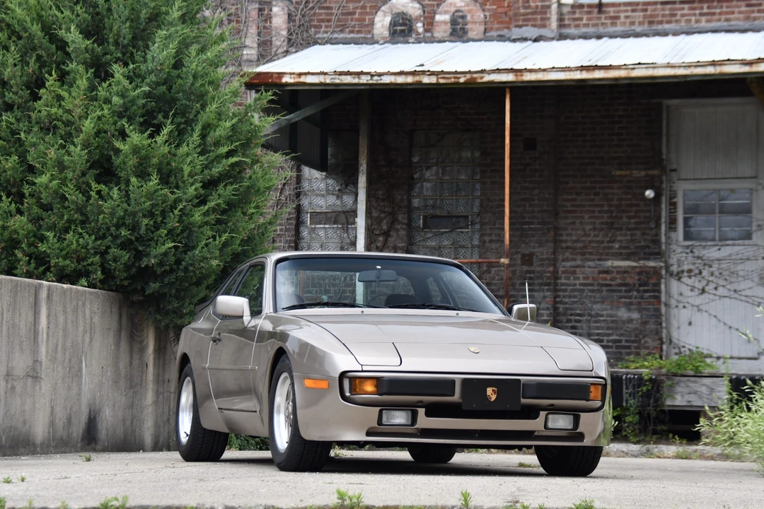 1984 Porsche 944 - Image 9 of 31