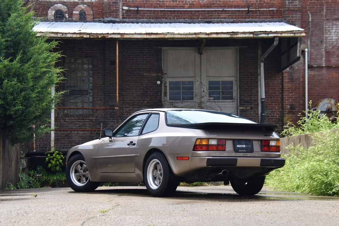 1984 Porsche 944 - Image 23 of 31