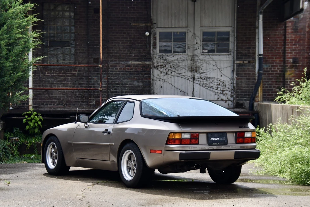 1984 Porsche 944 - Image 22 of 31