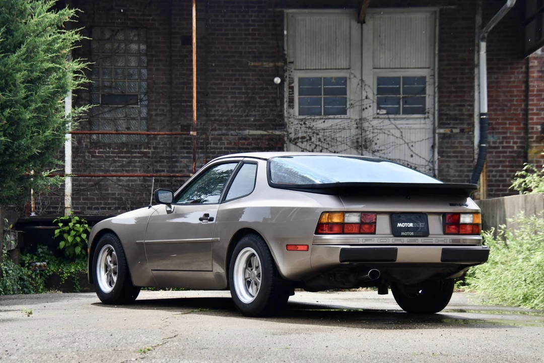 1984 Porsche 944 - Image 21 of 31