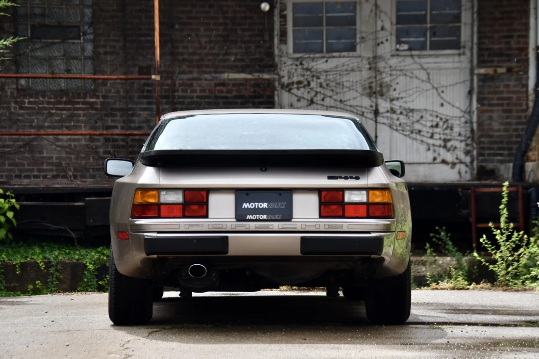 1984 Porsche 944 - Image 25 of 31