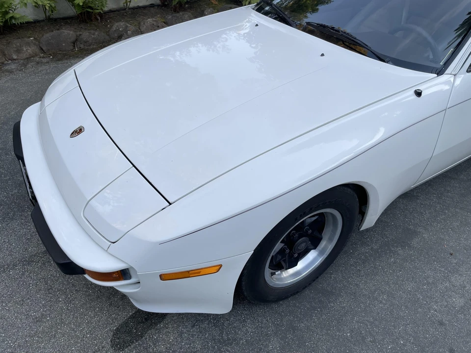 1984 Porsche 944 - Image 16 of 31