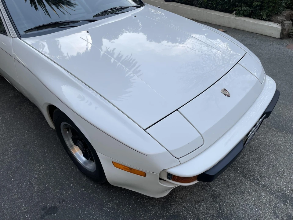 1984 Porsche 944 - Image 27 of 31