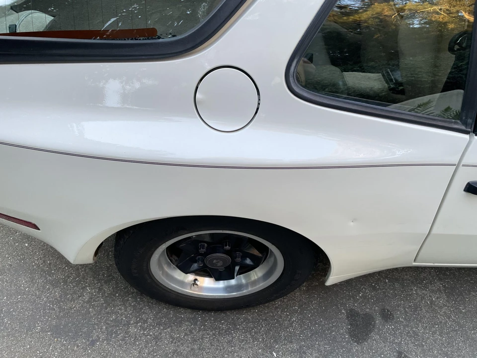1984 Porsche 944 - Image 21 of 31