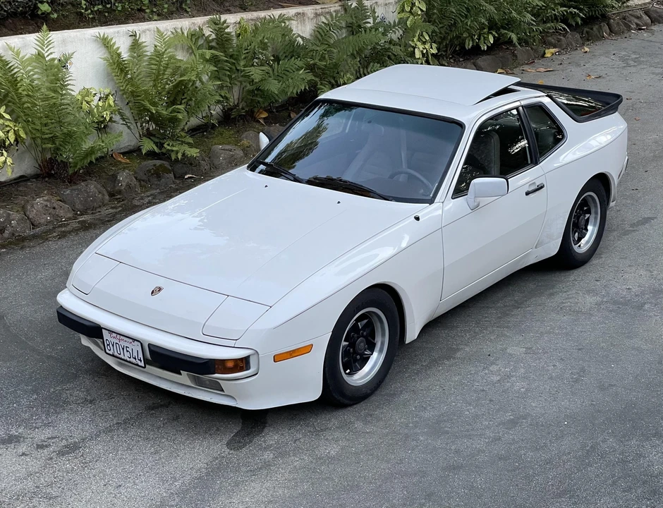 1984 Porsche 944 - Image 3 of 31