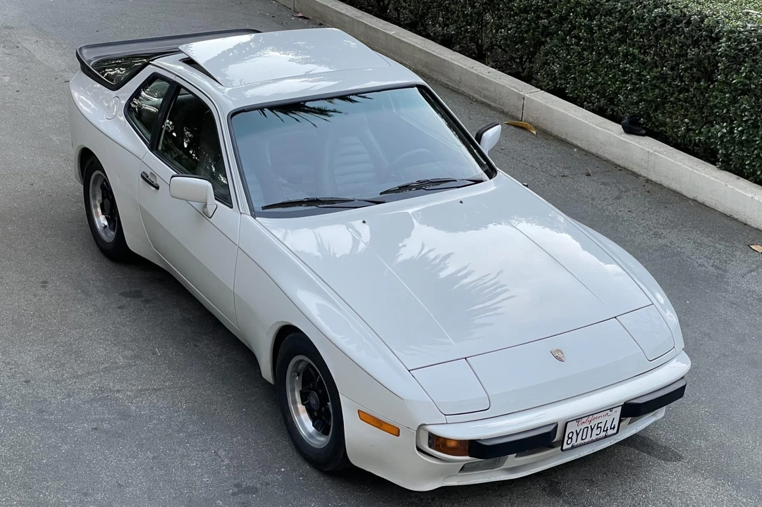 1984 Porsche 944 - Image 6 of 31