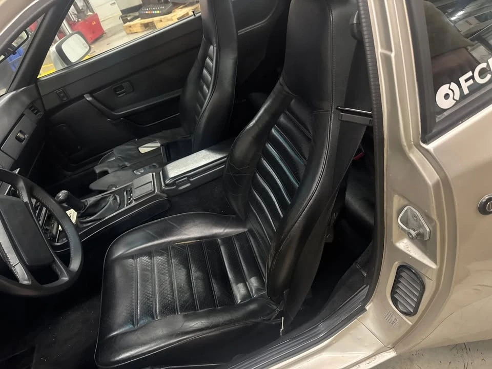 1984 Porsche 944 - Image 5 of 5