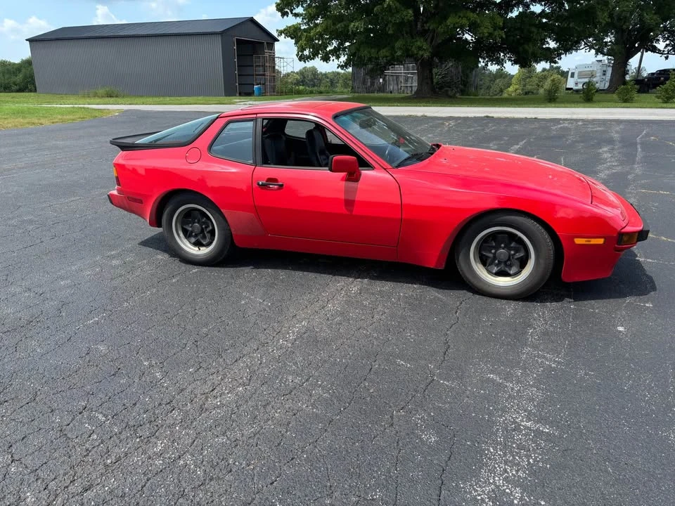 1984 Porsche 944 - Image 6 of 12