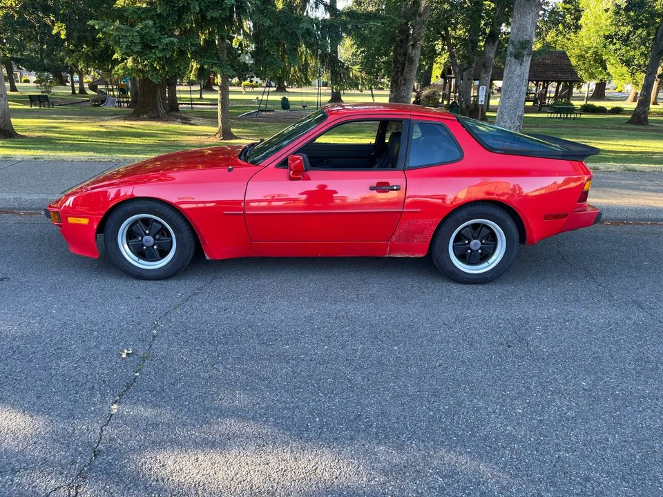1984 Porsche 944 - Image 2 of 10