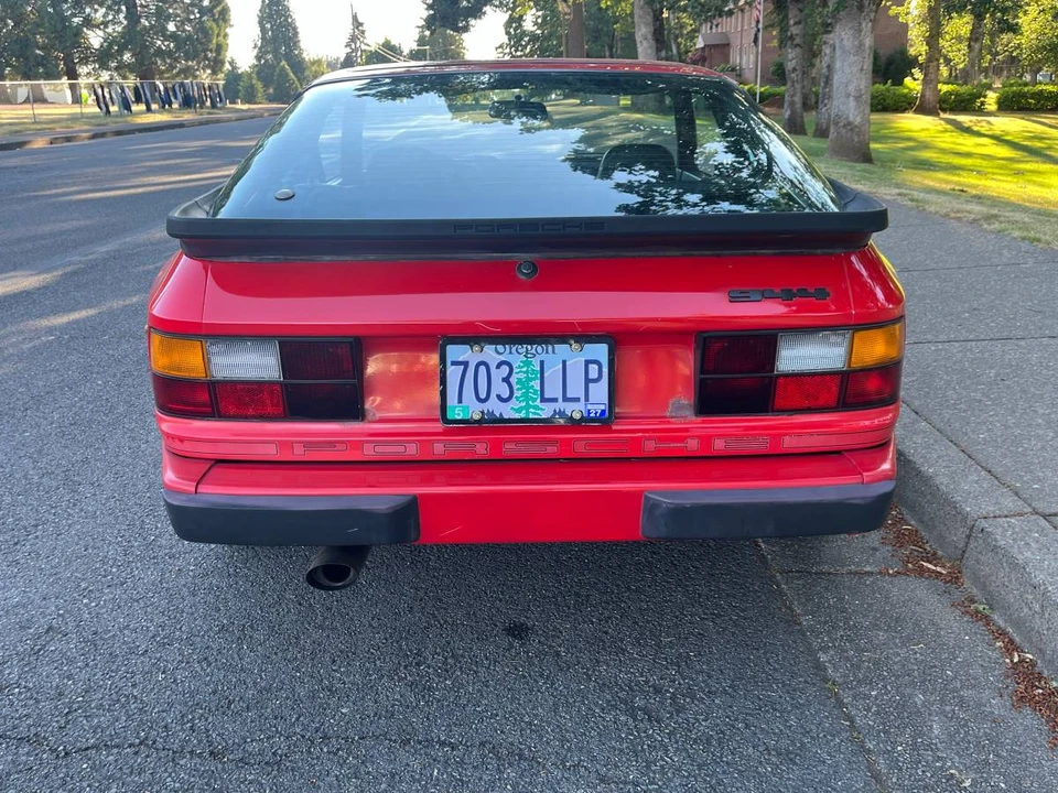 1984 Porsche 944 - Image 3 of 10