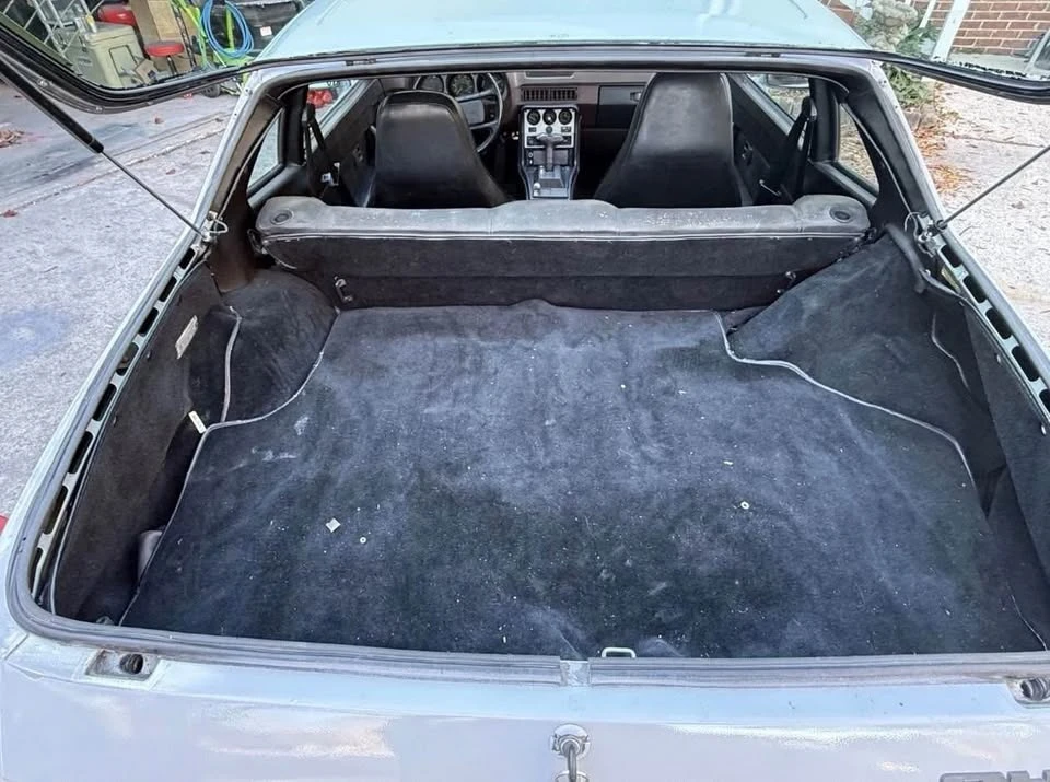 1984 Porsche 944 - Image 4 of 4