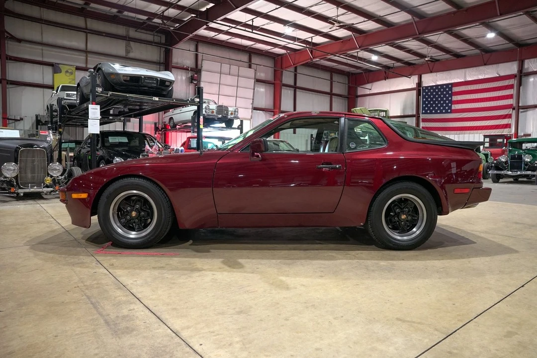 1984 Porsche 944 - Image 4 of 12