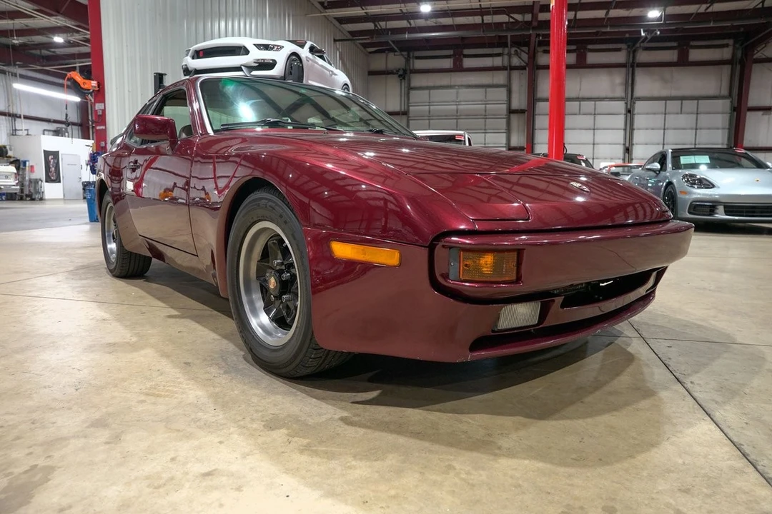 1984 Porsche 944 - Image 11 of 12