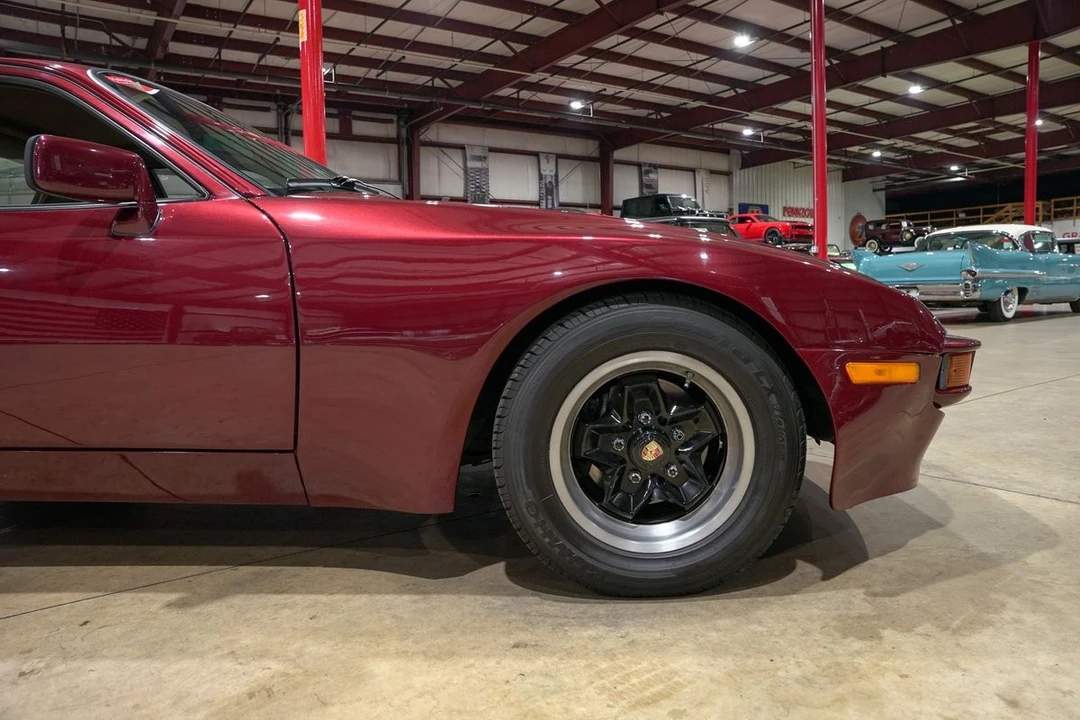1984 Porsche 944 - Image 10 of 12
