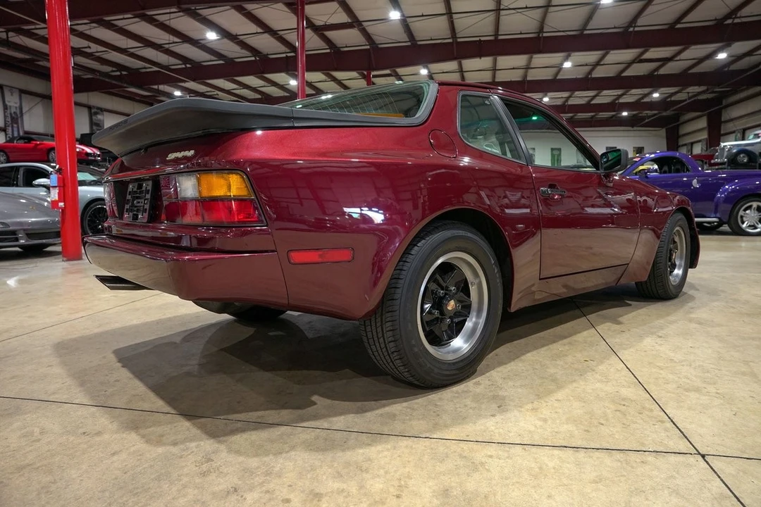 1984 Porsche 944 - Image 7 of 12