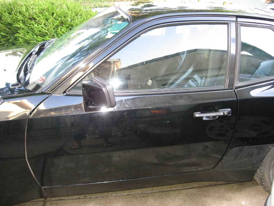 1984 Porsche 944 - Image 2 of 18
