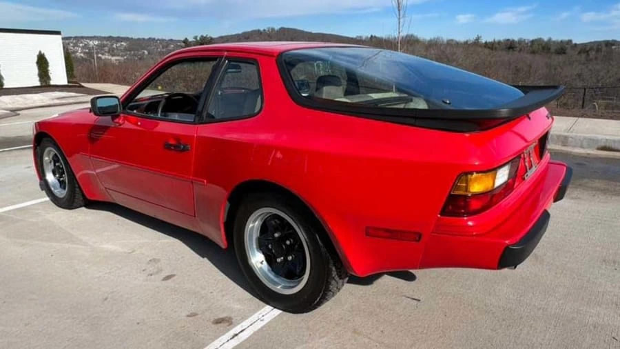 1984 Porsche 944 - Image 10 of 16