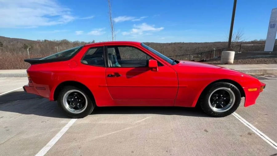 1984 Porsche 944 - Image 12 of 16