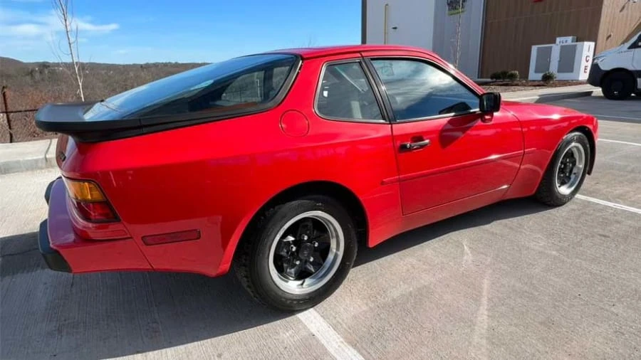 1984 Porsche 944 - Image 3 of 16