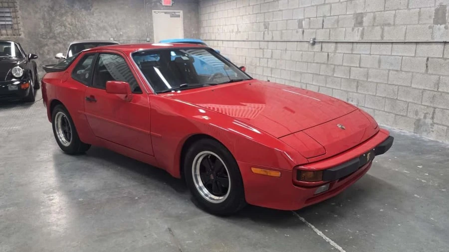 1984 Porsche 944 - Image 13 of 23