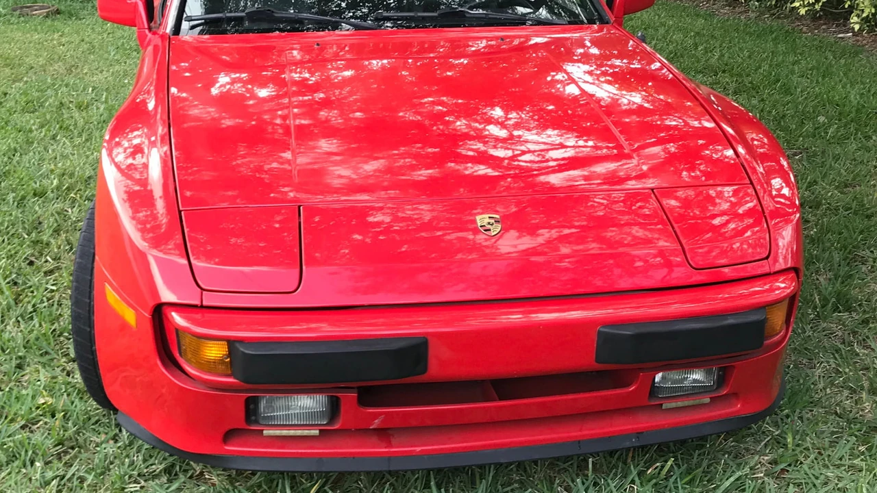 1984 Porsche 944 - Image 13 of 17