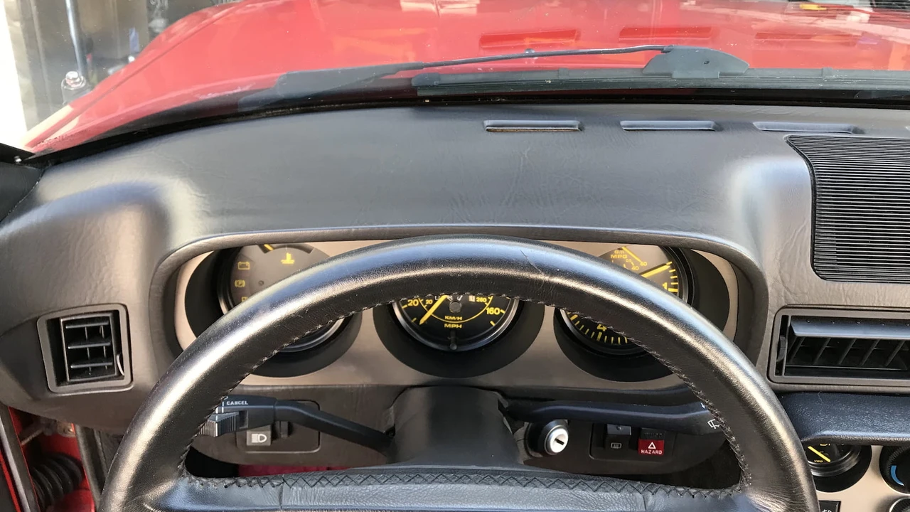 1984 Porsche 944 - Image 6 of 17
