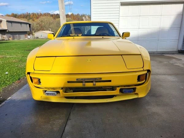 1984 Porsche 944 - Image 3 of 10