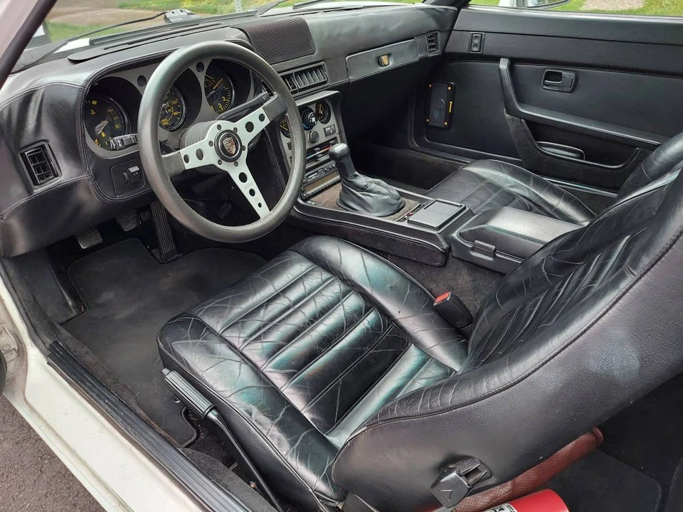 1984 Porsche 944 - Image 2 of 11
