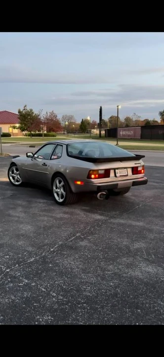 1984 Porsche 944 - Image 4 of 6
