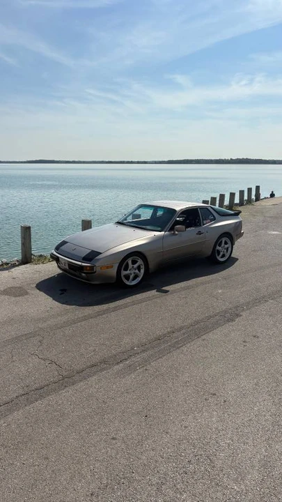 1984 Porsche 944 - Image 2 of 6