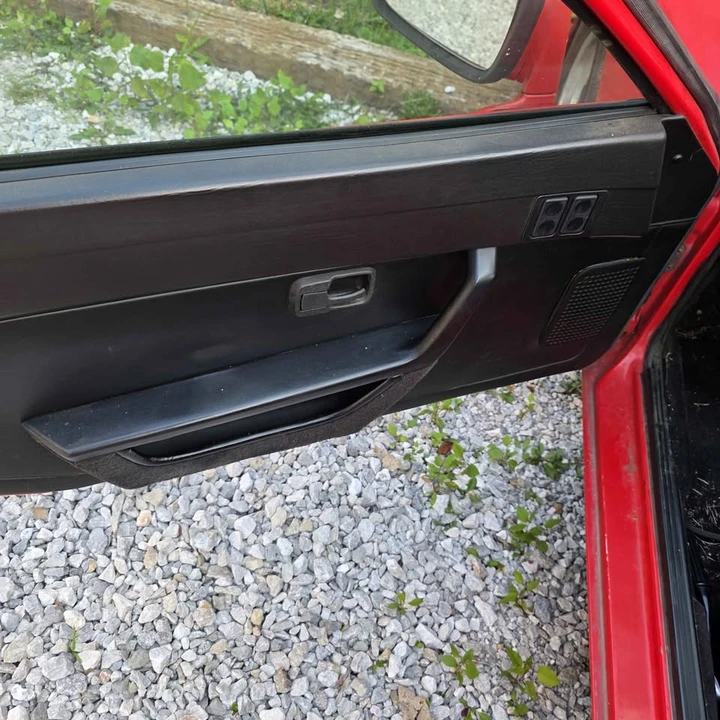 1984 Porsche 944 - Image 8 of 15