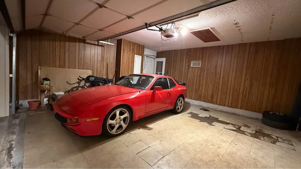 1984 Porsche 944 - Image 13 of 14