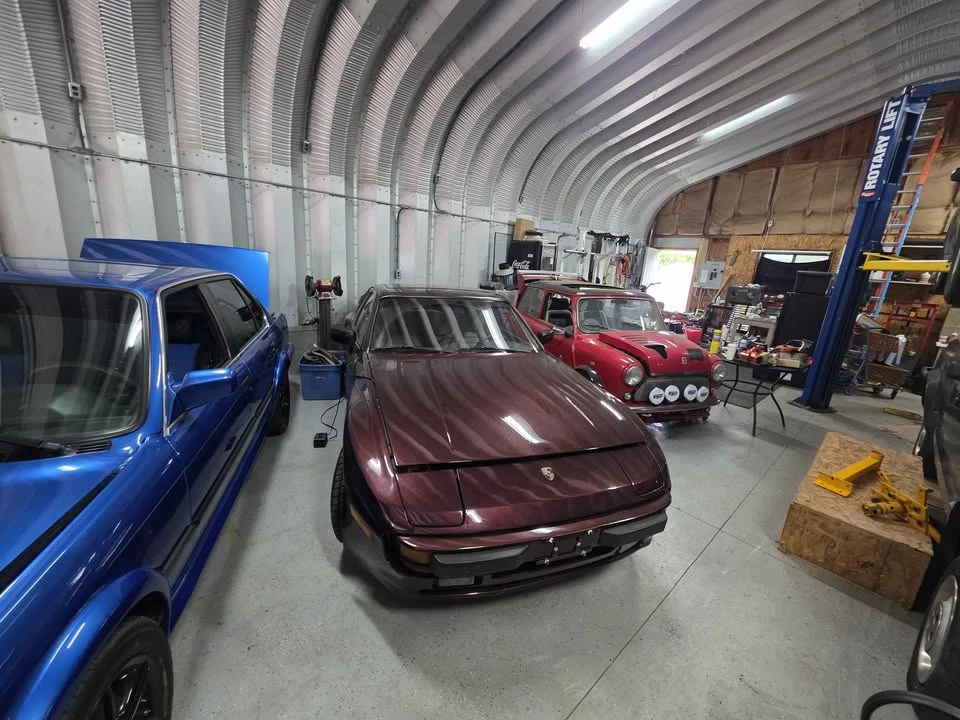 1984 Porsche 944 - Image 4 of 12