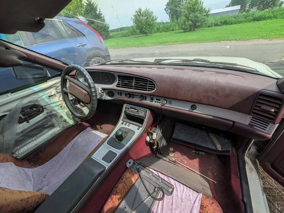 1984 Porsche 944 - Image 7 of 7