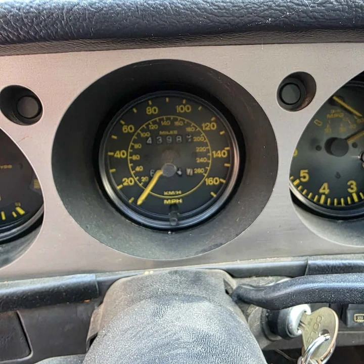 1984 Porsche 944 - Image 4 of 15