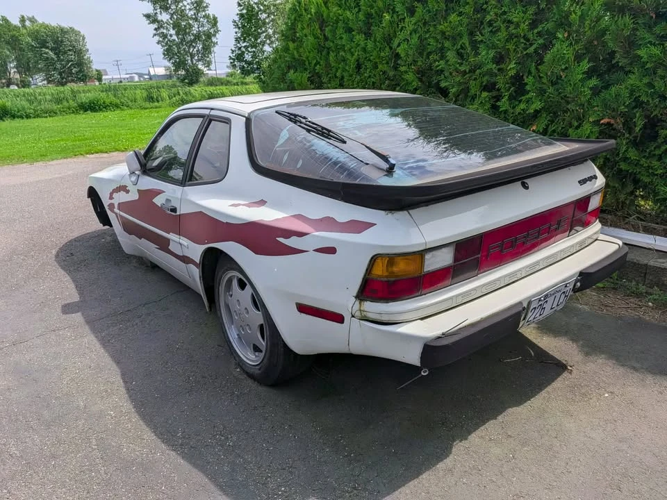 1984 Porsche 944 - Image 6 of 7