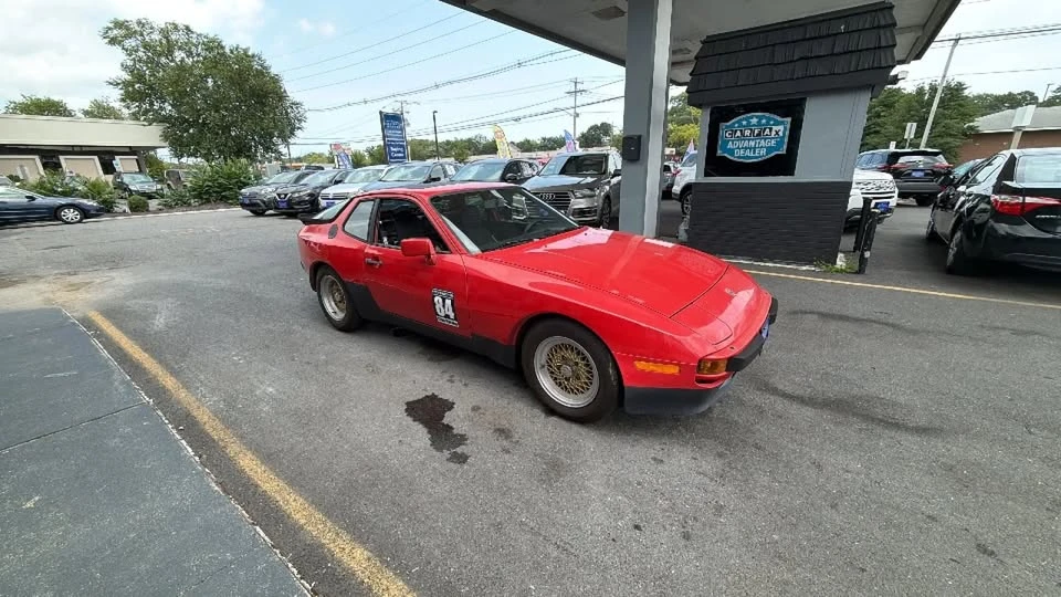 1984 Porsche 944 - Image 18 of 20
