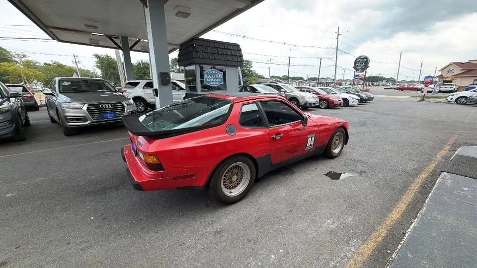 1984 Porsche 944 - Image 13 of 20