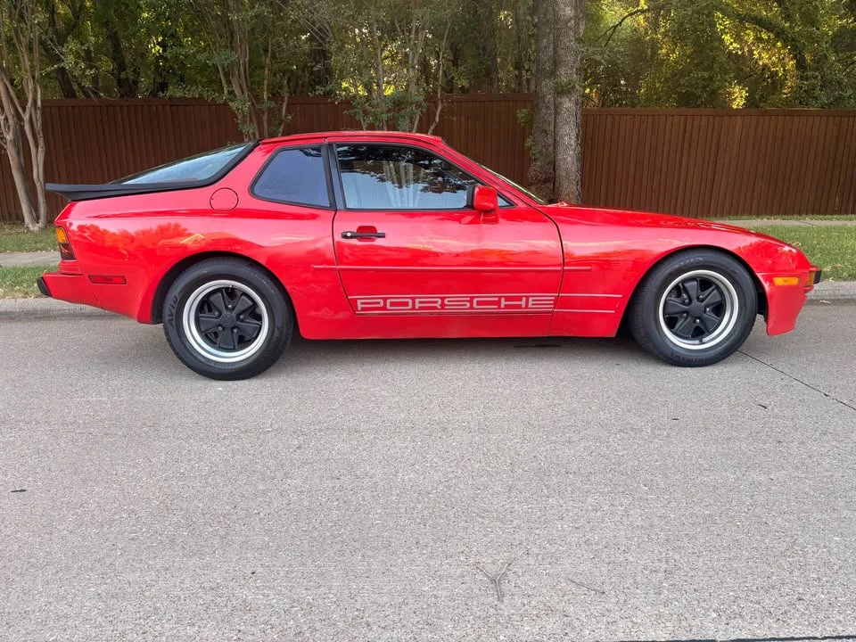 1984 Porsche 944 - Image 9 of 18