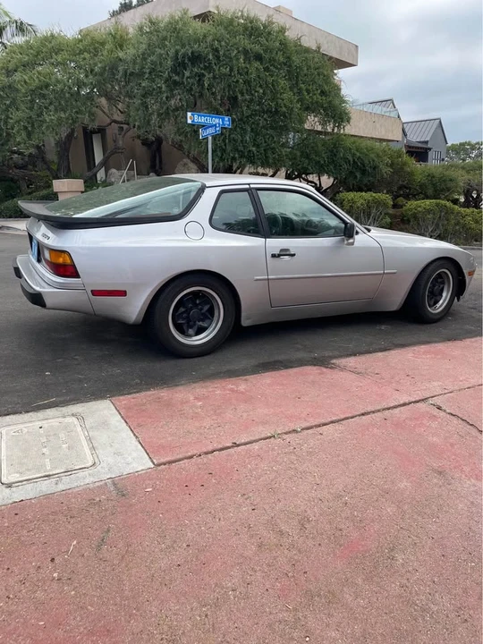 1984 Porsche 944 - Image 2 of 7