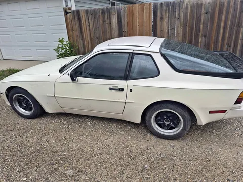 1984 Porsche 944