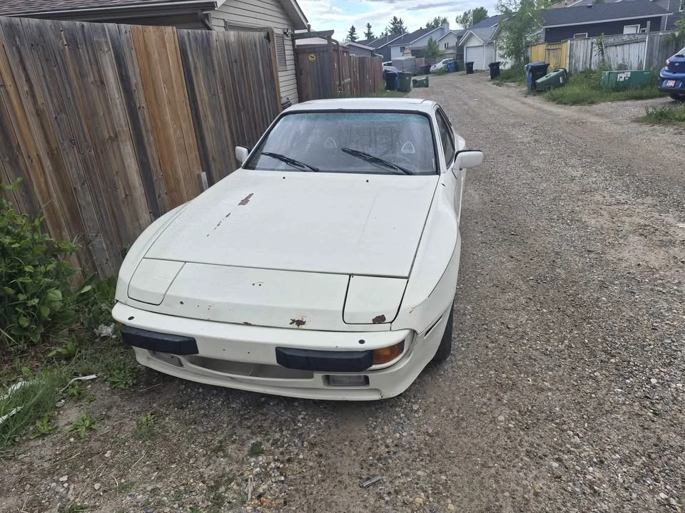 1984 Porsche 944 - Image 2 of 6