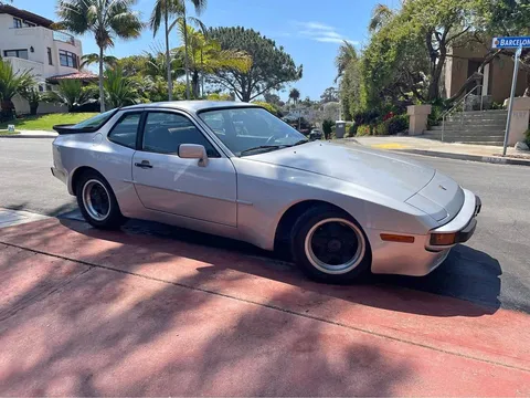 1984 Porsche 944