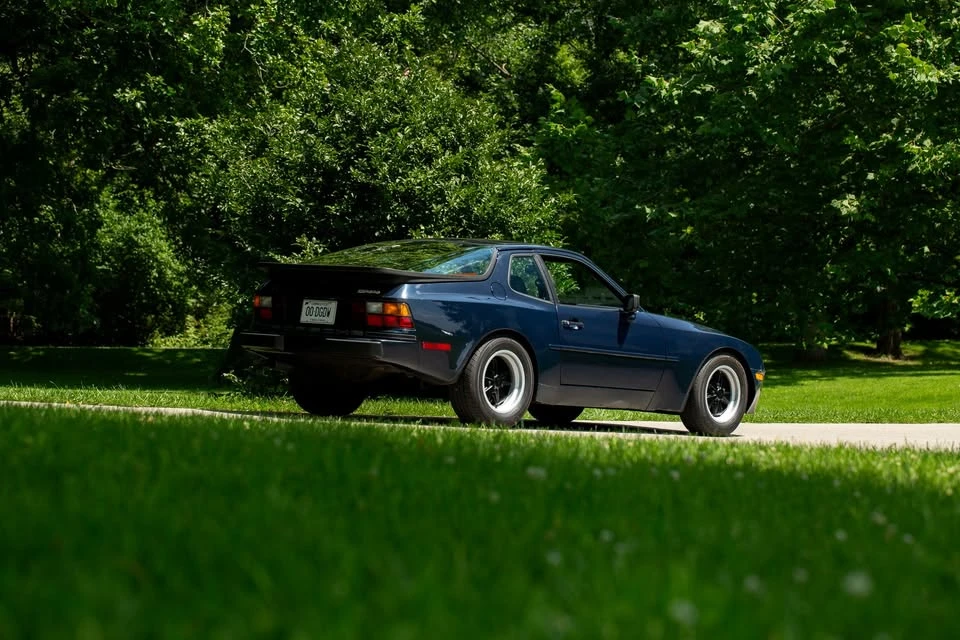 1984 Porsche 944 - Image 2 of 6