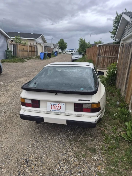 1984 Porsche 944 - Image 4 of 6