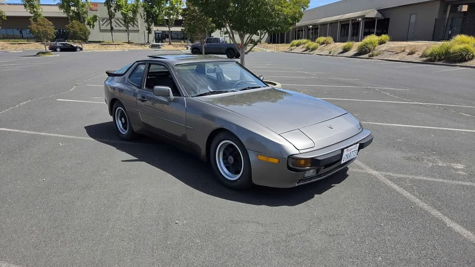 1984 Porsche 944 - Image 7 of 14