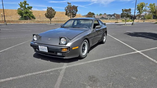 1984 Porsche 944